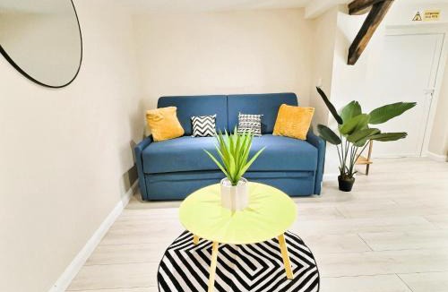 Bouguenais Apartment | Studio cosy refait à neuf - proche aéroport et tram