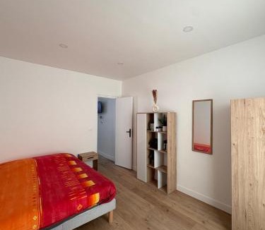 Aubervilliers Apartment | Studio cosy station métro Mairie