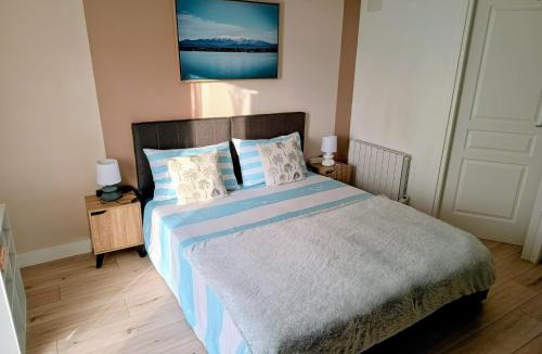 Saint-Assiscle House | Studio cosy, tout équipé, WI-FI proche Clinique Saint-Pierre