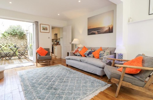 Hythe House | Studio Cottage