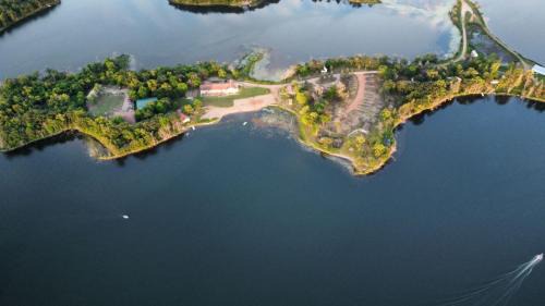 Clitherall House | Studio Cottage Lake and Beach