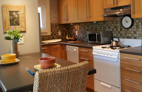 Santa Rosa Cottage | Studio cottage retreat in a vineyard setting