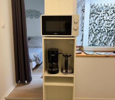Calais Apartment | Studio cozy au RdC avec terrasse
