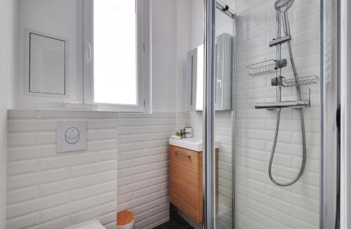 Center Apartment | Studio Cozy - by So Homy, - 1 Bed Room 2 People