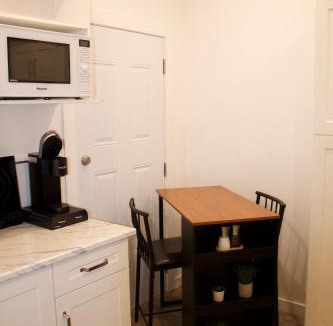 Sudbury Apartment | Studio - Cozy Downtown Hideaway