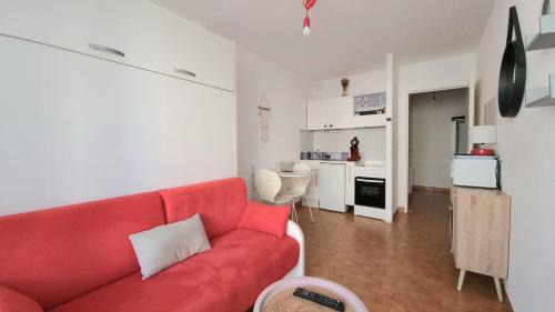 La Cote Radieuse Apartment | Studio Cozy en Bord de Plage avec Vue Mer et Wifi