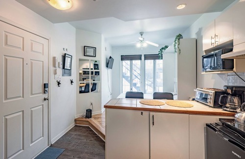 Viauville Apartment | Studio COZY/Rue Ste-Catherine