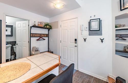 Viauville Apartment | Studio COZY - Rue Ste-Catherine