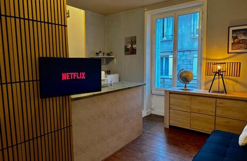 Brive-la-Gaillarde Apartment | Studio Cozy & Vintage dans le centre ville