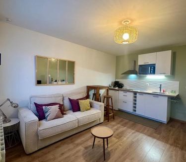Chartres Apartment | Studio Croix-Blanche