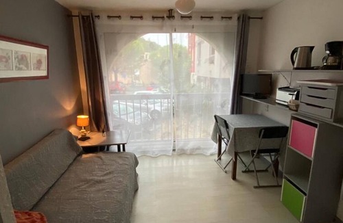 Lamalou-les-Bains Apartment | Studio cure - Résidence Plein Soleil