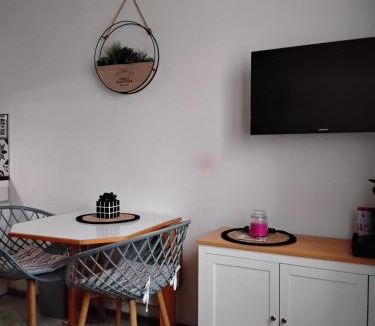 Lamalou-les-Bains Apartment | Studio curistes