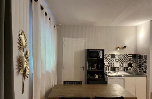 Plaintel Apartment | Studio d’étape, robinson Plaintel