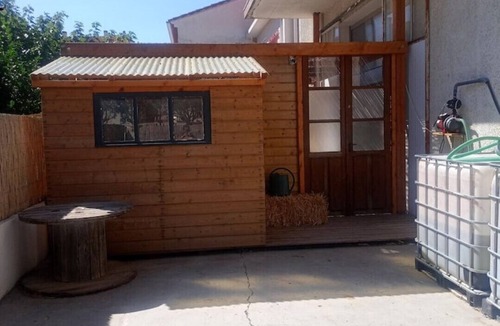 Bas-Vernet Apartment | Studio D'aqui et D'ailleurs