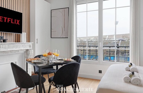 Quartier de la Maison-Blanche Apartment | Studio d'Architecte avec Cheminee - Design -4 personnes