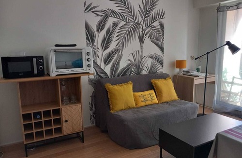 La Baule-Escoublac Apartment | Studio Dans un Parc Boisé Avec Piscine et Animaux Accepté, Avec Terrasse