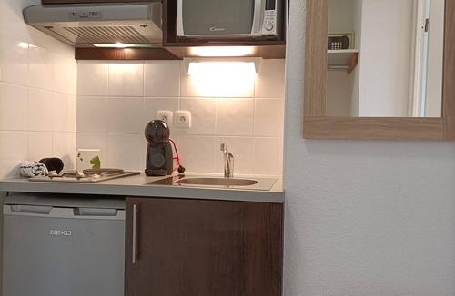 Salies-de-Bearn Apartment | Studio Dans Résidence Avec Piscine