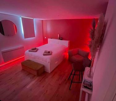 Bois-Grenier Apartment | Studio de charme