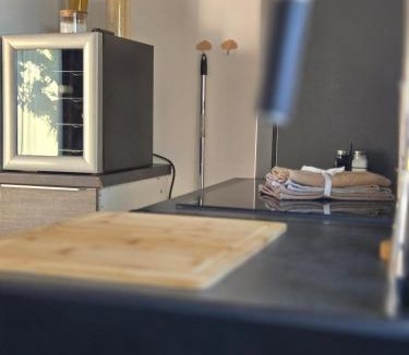 Montbazin Apartment | studio de charme