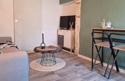 Moulezan Apartment | Studio de Charme