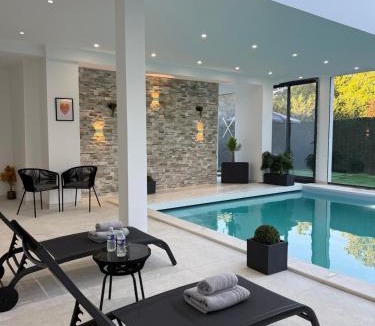 Rocquencourt Apartment | Studio de Charme Paris