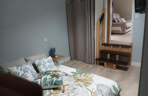 Lanvallay Apartment | Studio de la Maison Bleue