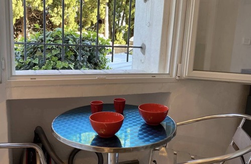 Chateauneuf-Grasse Apartment | Studio de Plan Pied