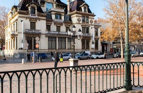 Jean Moulin - Marius Berliet Apartment | Studio de Thomas - 15 min Part-Dieu + Parking