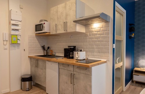 Saint-Quentin Apartment | Studio-Deluxe-Ensuite with Bath