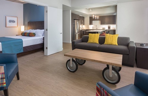 Civic District Condo | Studio Deluxe @ Wyndham Austin Resort