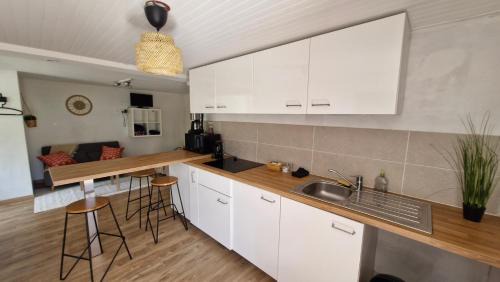 Condrieu Apartment | studio des Castors