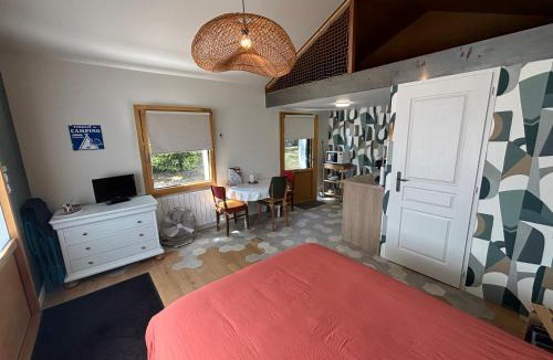 Saint-Benoit Apartment | Studio des Lilas