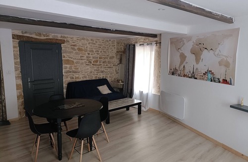 Jujurieux Apartment | Studio des soyeux