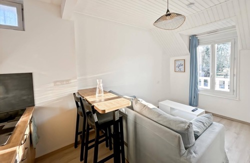 Mesnil-Val-Plage Apartment | Studio Douceur Marine (5min walk from the sea)