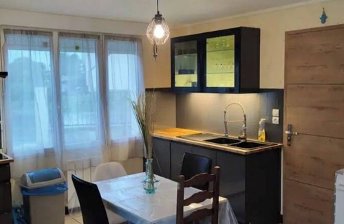 Flamanville Apartment | Studio Douillet à Côté de la mer