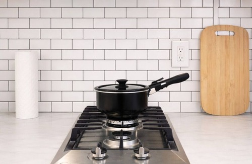 East Avenue Apartment | Studio Downtown+HighFalls+Kitchen+TV+Unity Pet.