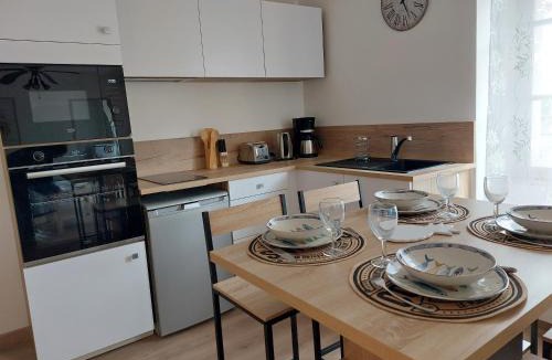 Mandelieu-la-Napoule Beach Apartment | Studio du Château - Axelle Loc'Appart