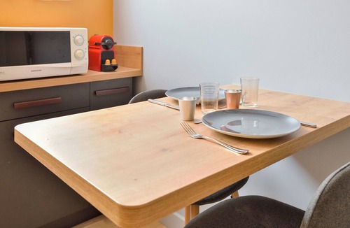 Vanves Apartment | Studio du Chevalier, et son jardin - Welkeys