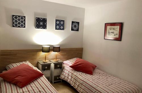 Sainte-Foy-les-Lyon Apartment | Studio du Maréchal