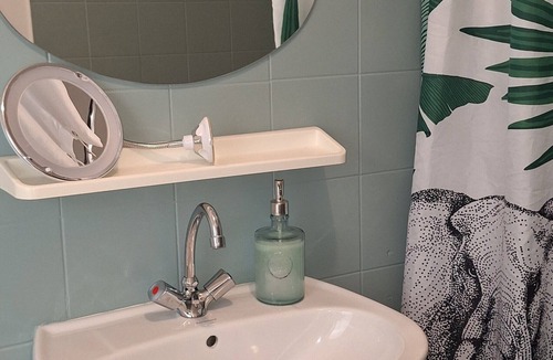 Fye Apartment | Studio "Du Meslay - Fyé" with Private Terrace, Shared Garden and Wi-Fi