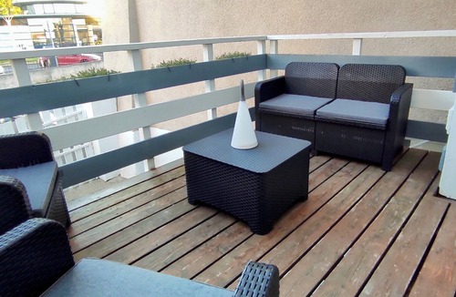 Lempdes Apartment | Studio Duplex Avec Terrasse Ombragée