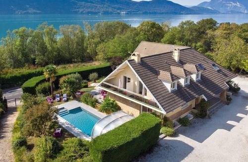 Brison-Saint-Innocent Apartment | Studio Ensuite Le Corsuet