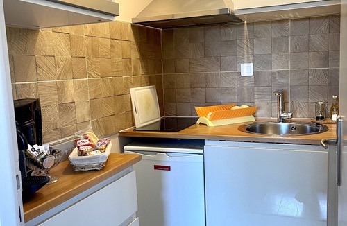 Brison-Saint-Innocent Apartment | Studio Ensuite Le Revard