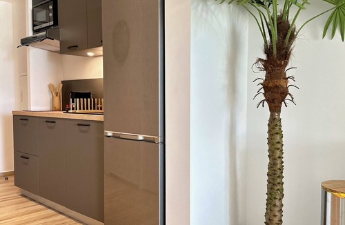 Rambaud Apartment | Studio Eleven Alamanda Beach beachfront