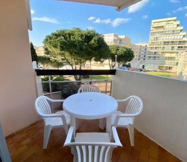 Le Port Apartment | Studio en bord de marina