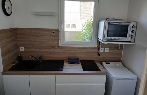 Ouistreham Apartment | Studio en Front de mer Avec Jardin et Parking. Animal de Compagnie Accepté