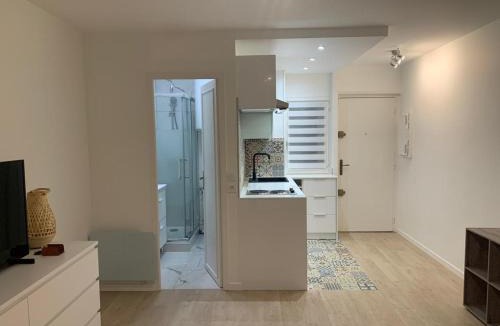 Cabourg Apartment | Studio en hypercentre refait à neuf en 2023 avec une belle terrasse!