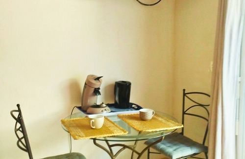 Beaumes-de-Venise Apartment | Studio en Plein Cœur du Village