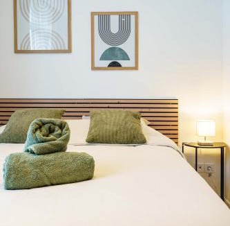 Saint-Quentin Apartment | Studio Ensoleillé 2pers wifi