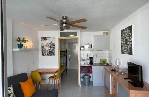 Le Grau-Du-Roi Apartment | Studio Ensoleillé 5 min de la plage Le Grau du Roi